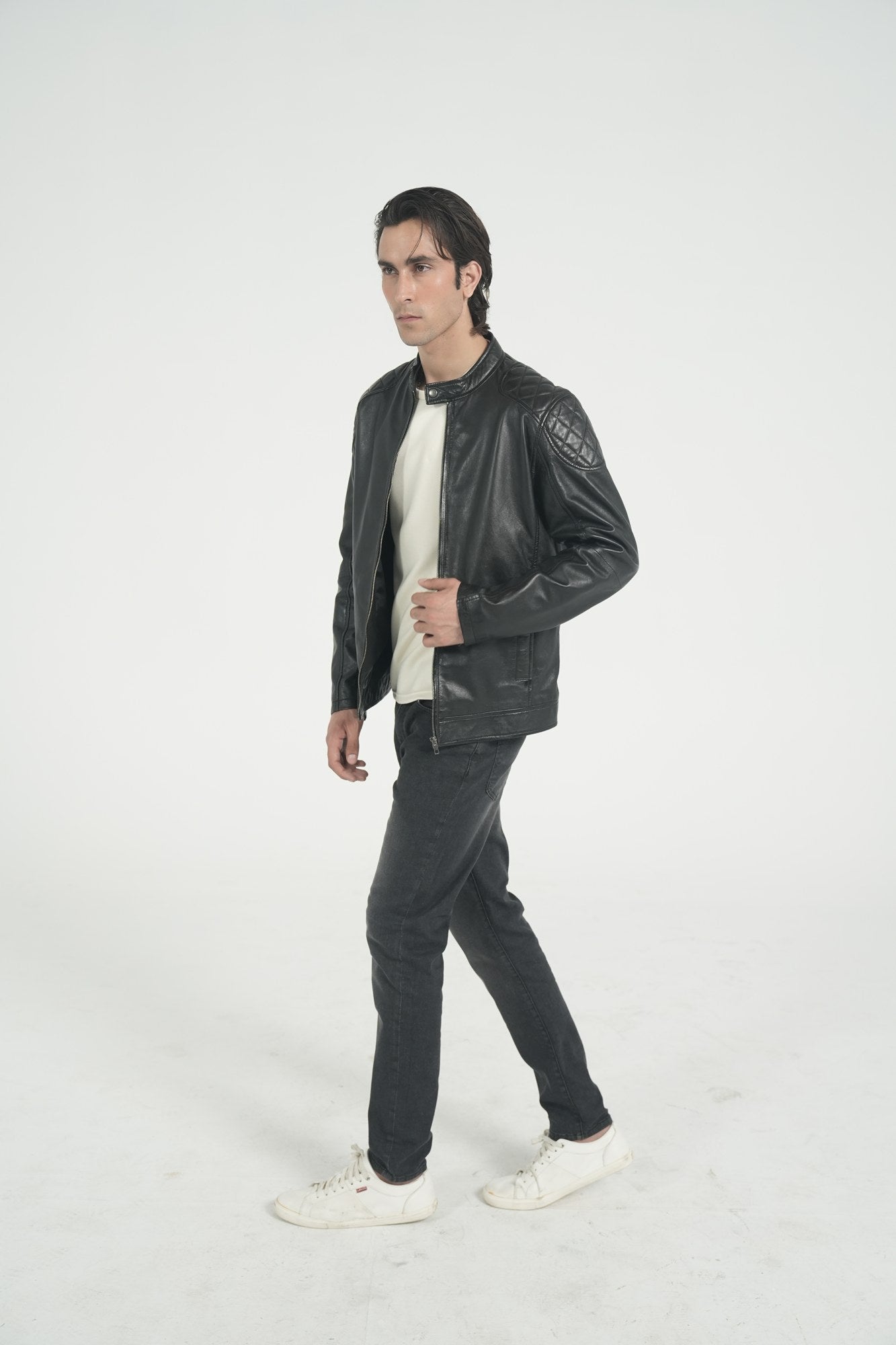 Como Café Racer — full-grain lambskin leather café racer jacket with quilted shoulders, black, three-quarter